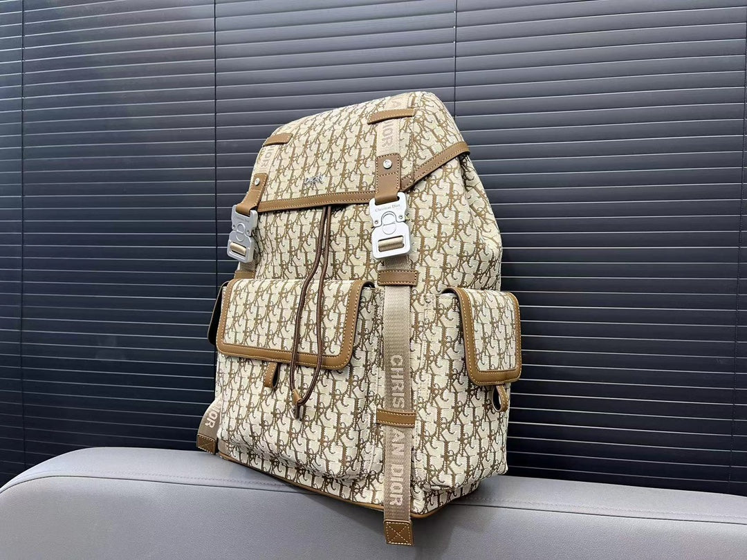 DIOR-654