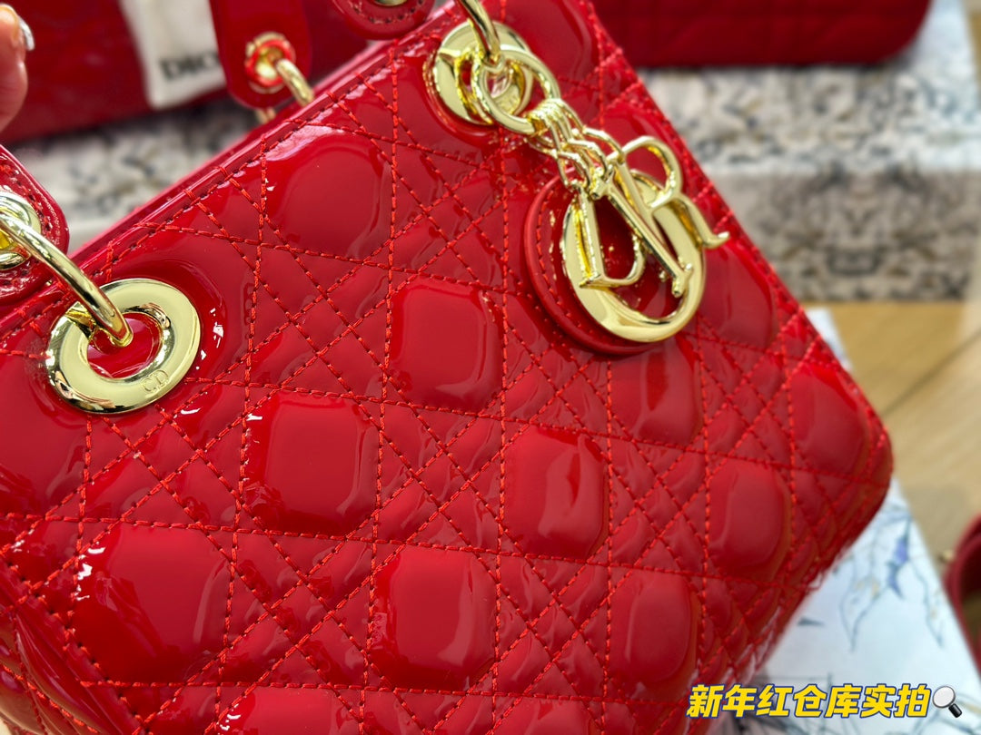 DIOR-524