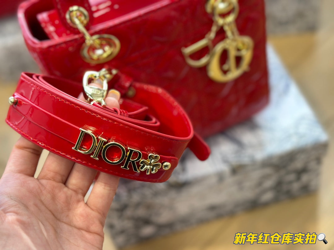 DIOR-524