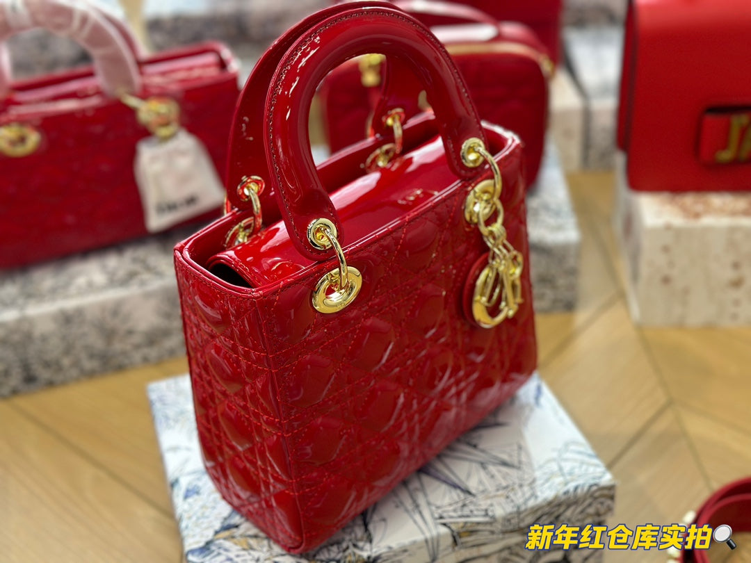 DIOR-524