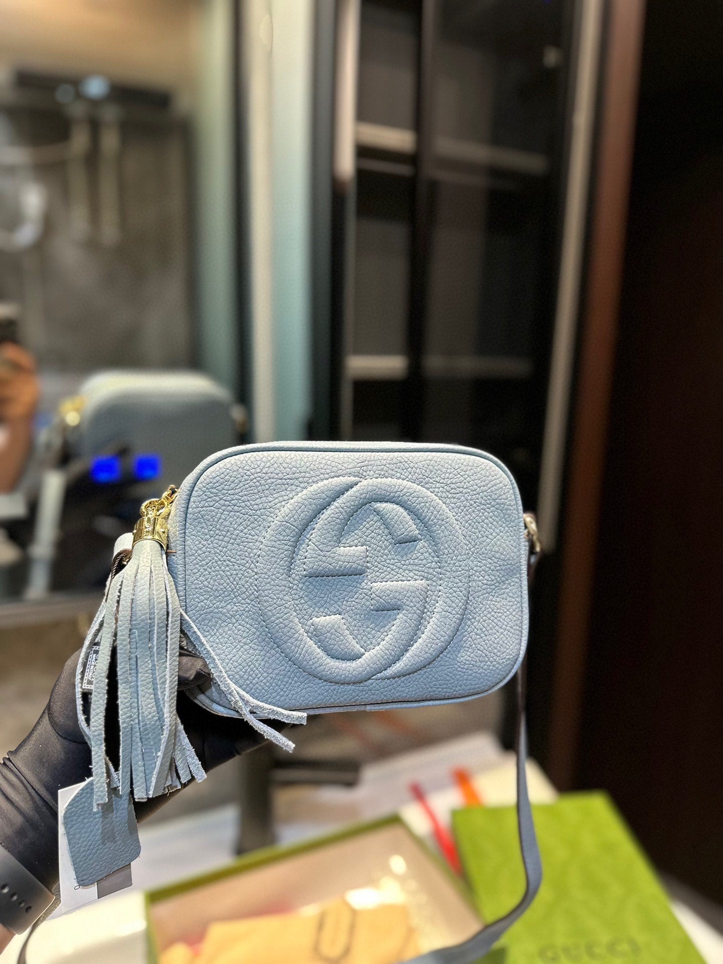 GUCCI-830
