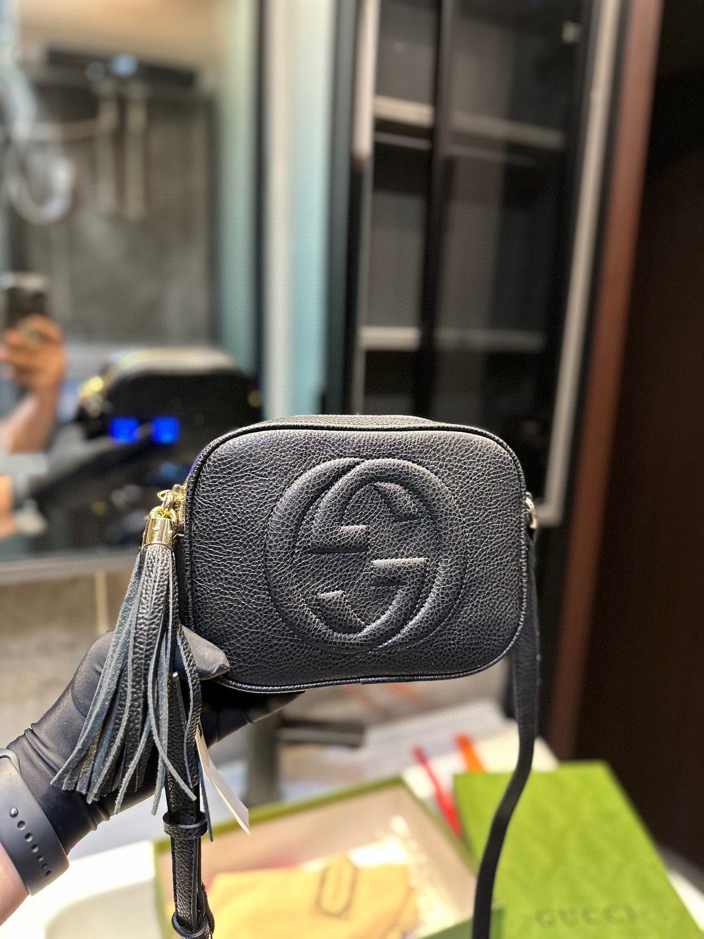 GUCCI-830