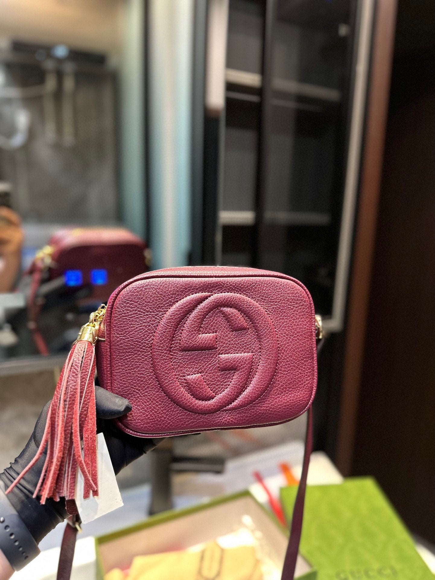GUCCI-830