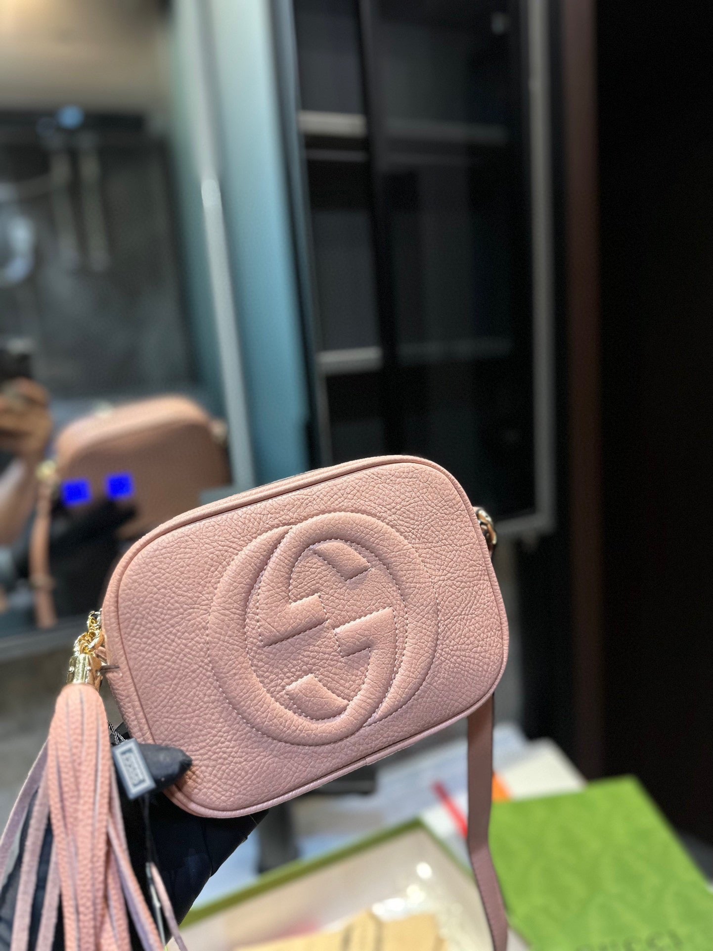GUCCI-838
