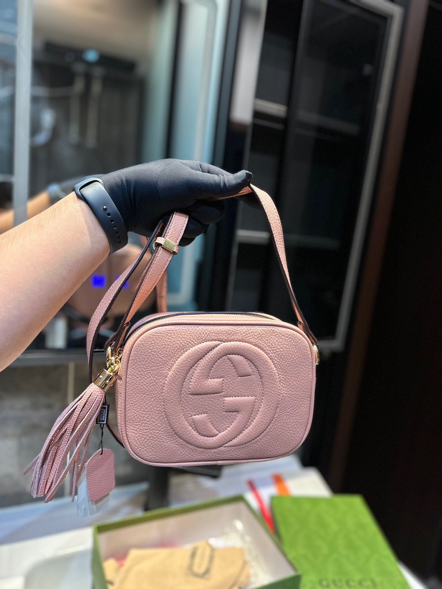 GUCCI-838