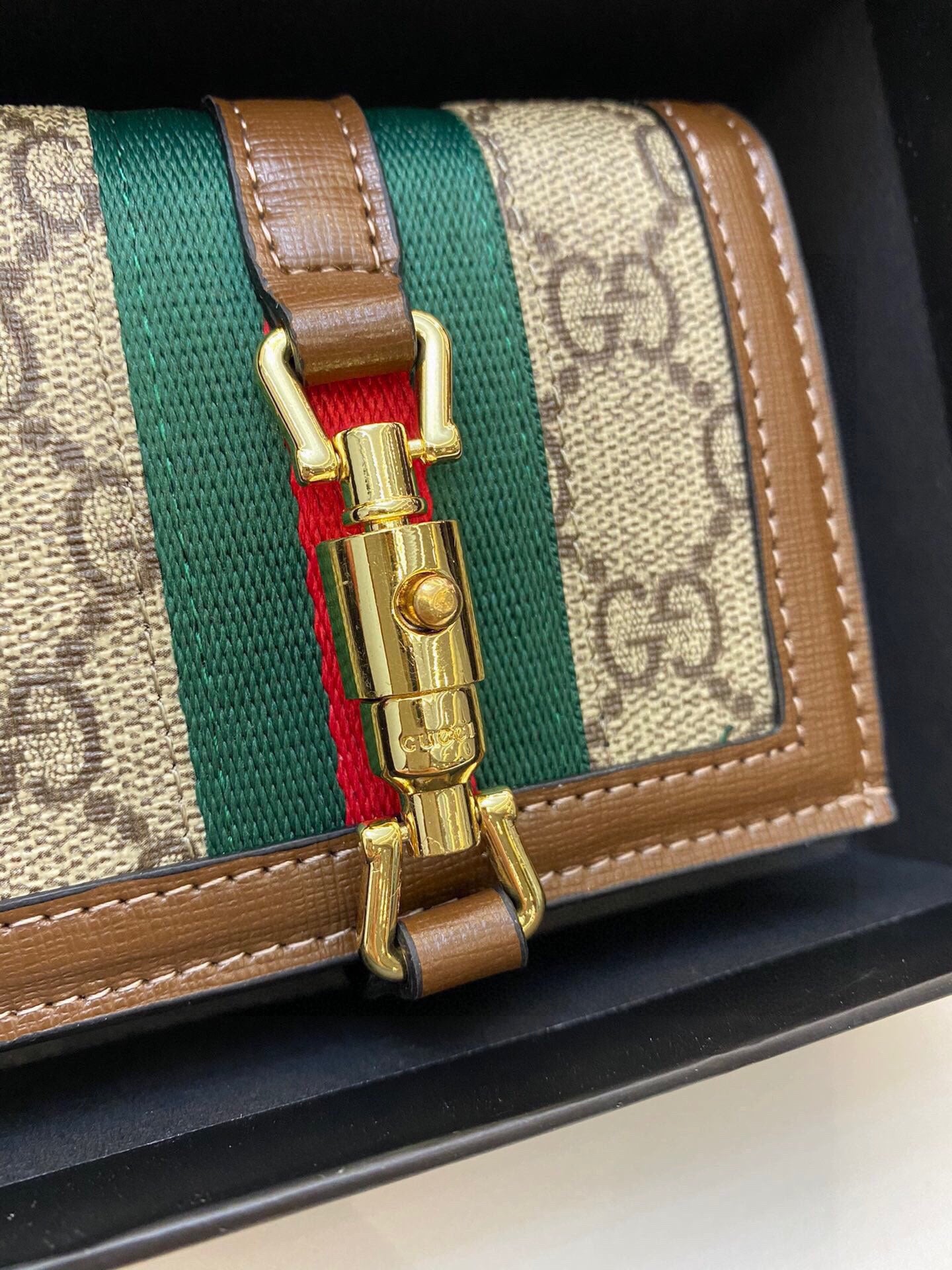 GUCCI-793
