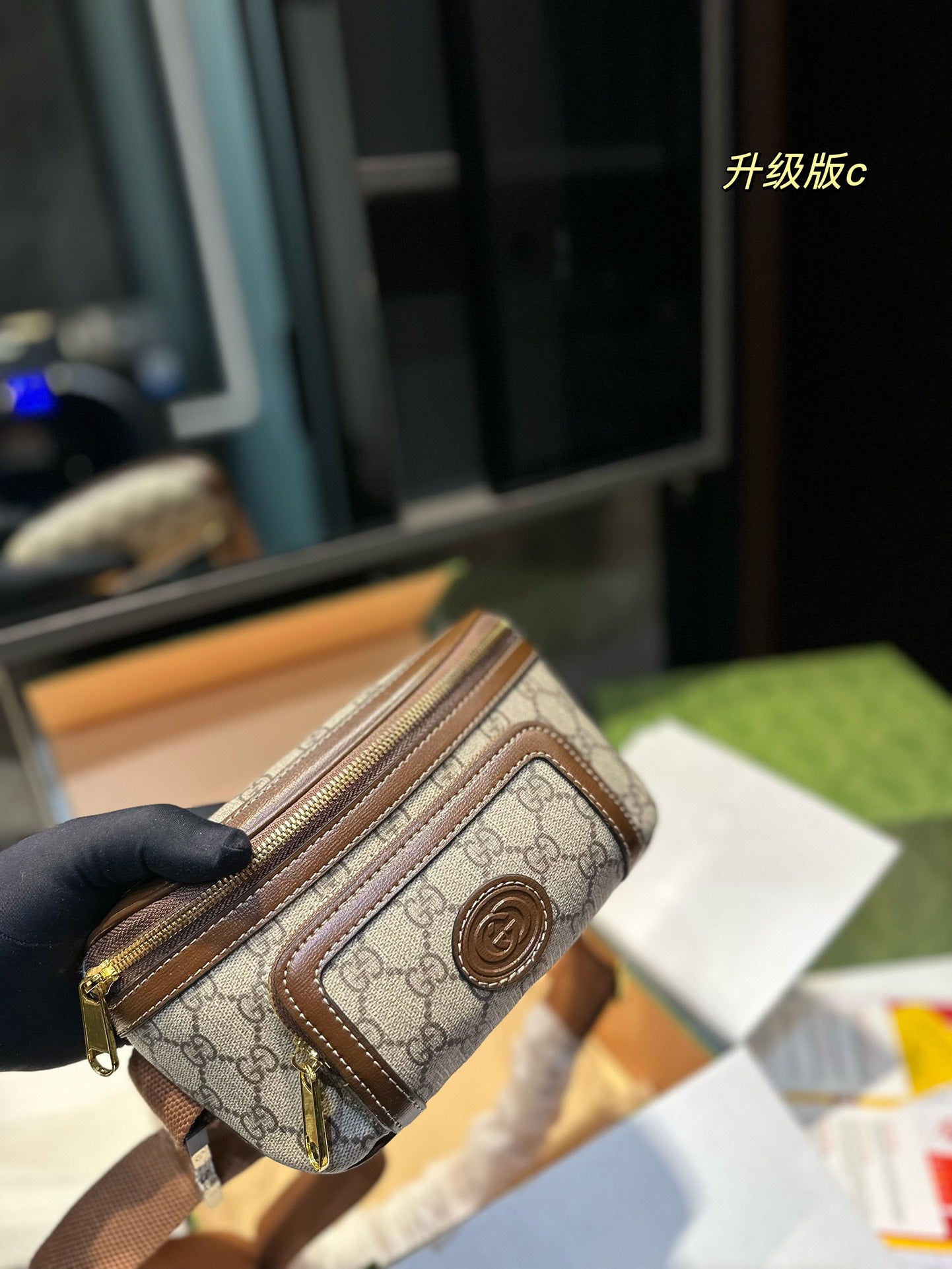 GUCCI-844