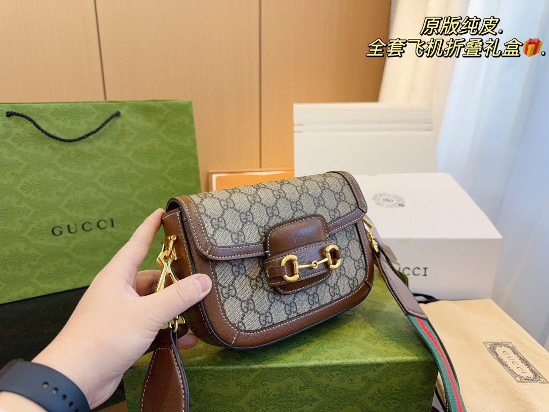 GUCCI-1068