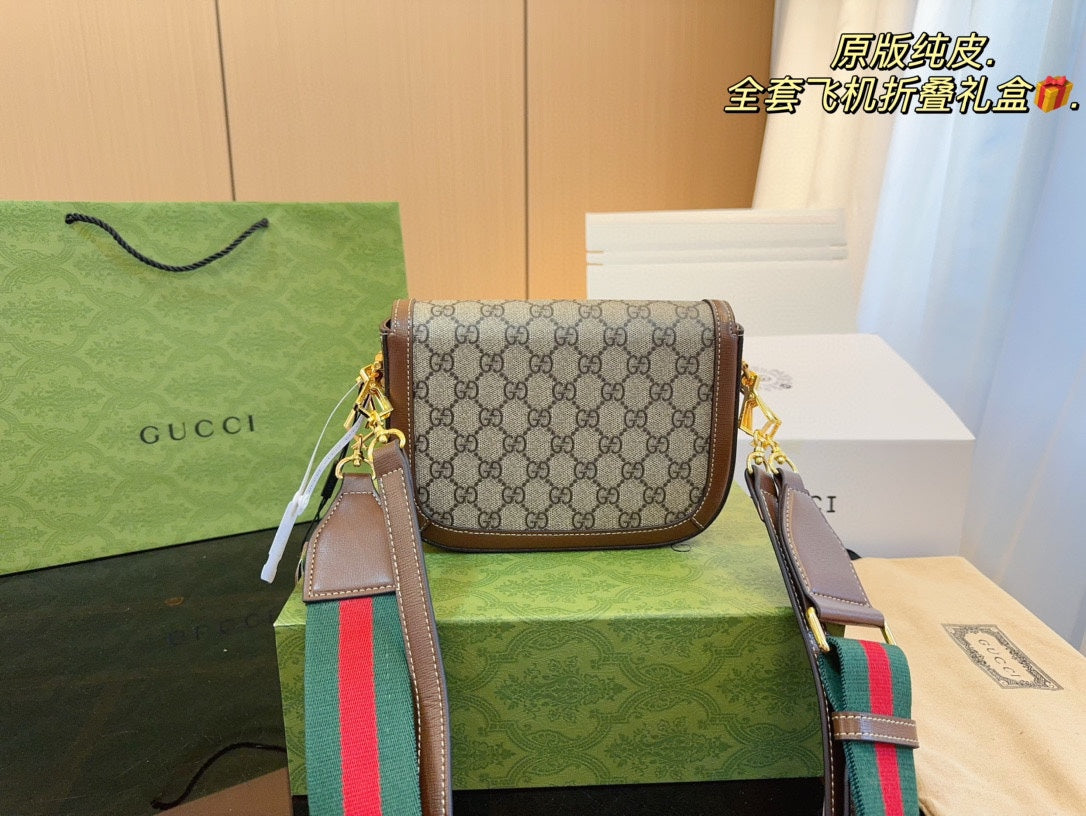 GUCCI-1068