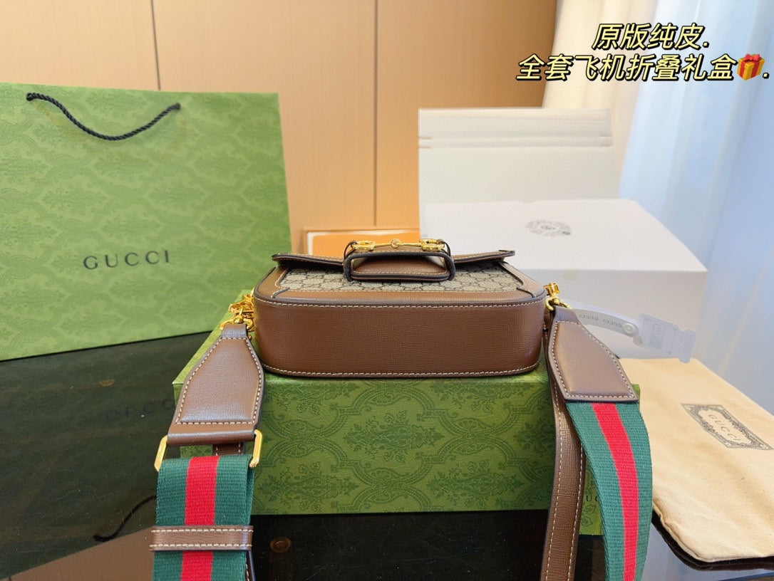 GUCCI-1068
