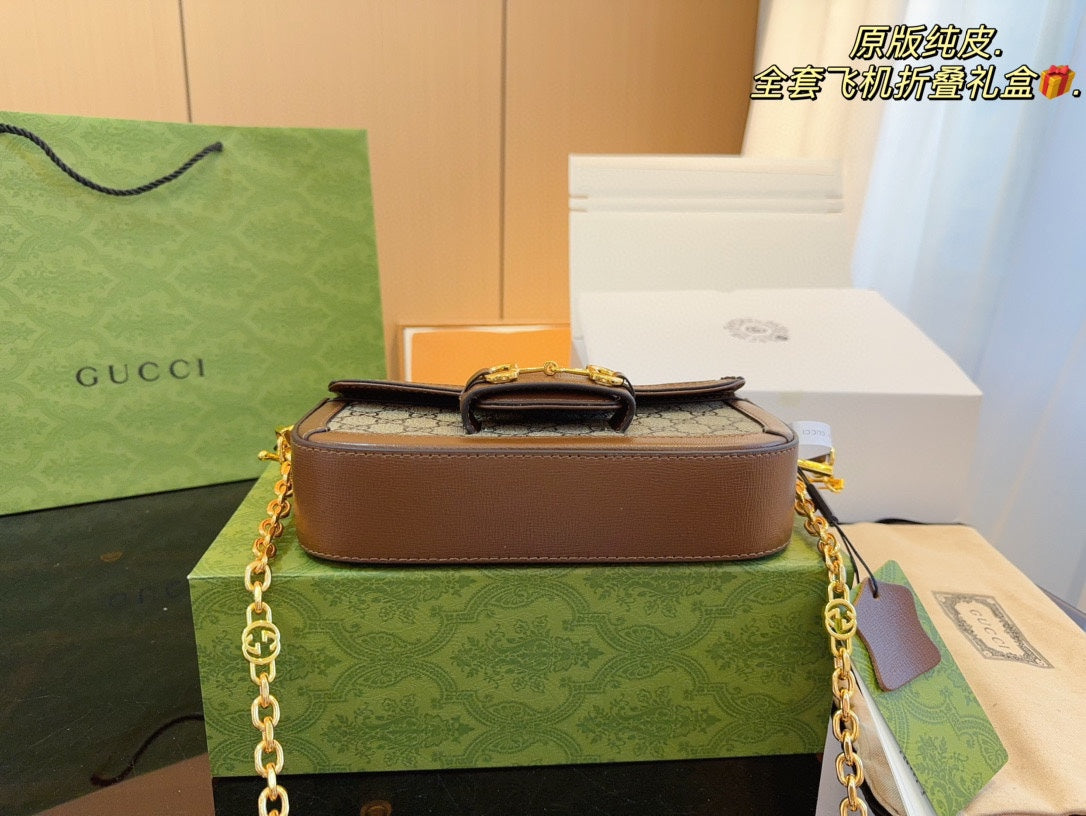 GUCCI-1054