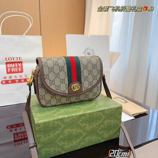 GUCCI-1032