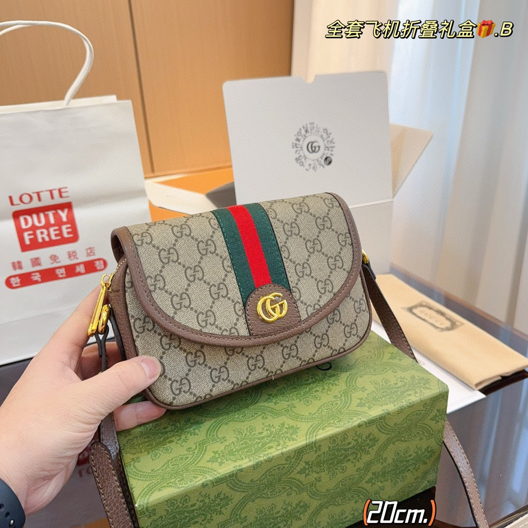 GUCCI-1032