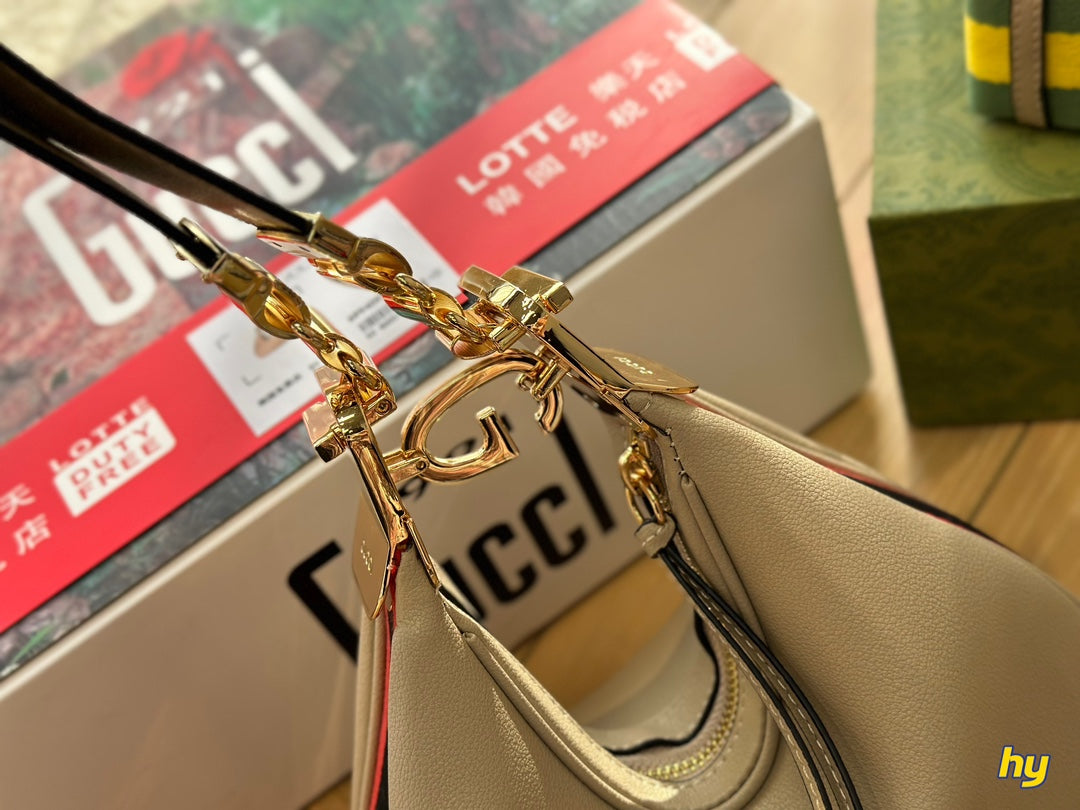 GUCCI-1052