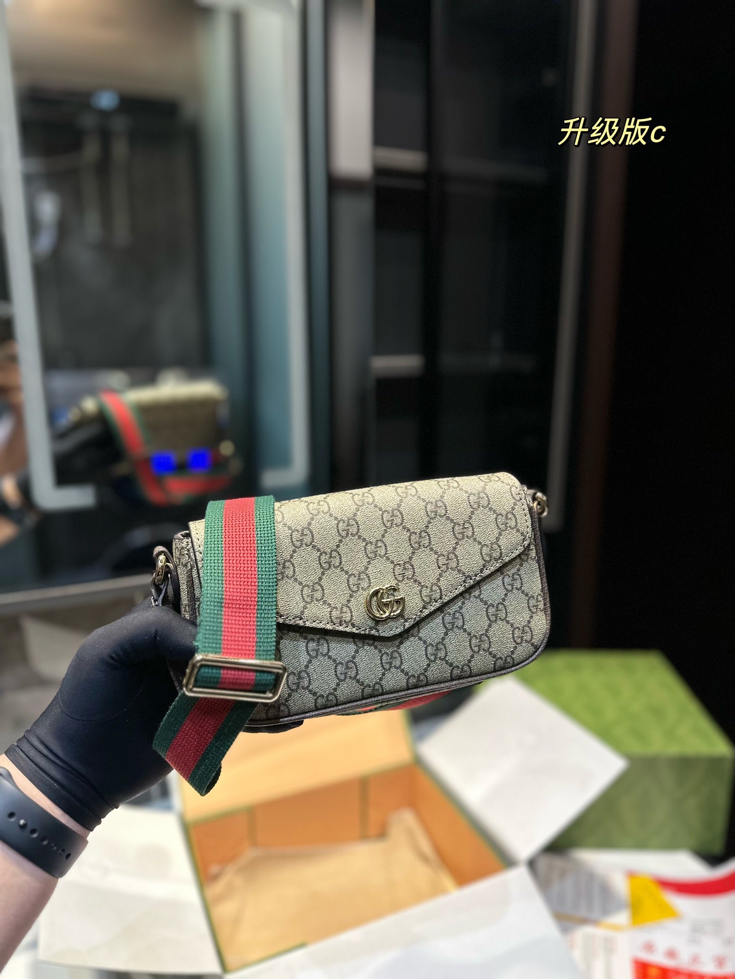 GUCCI-924