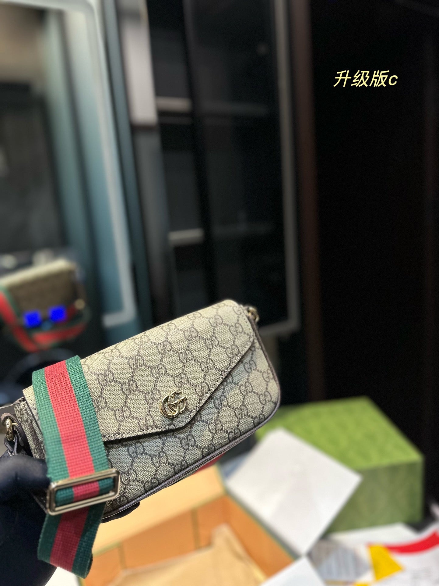 GUCCI-924