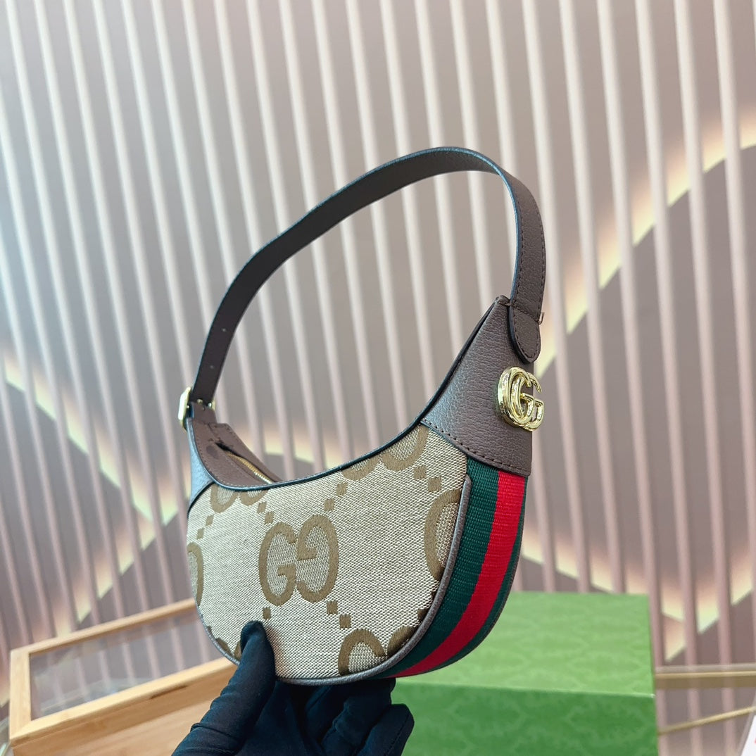 GUCCI-810