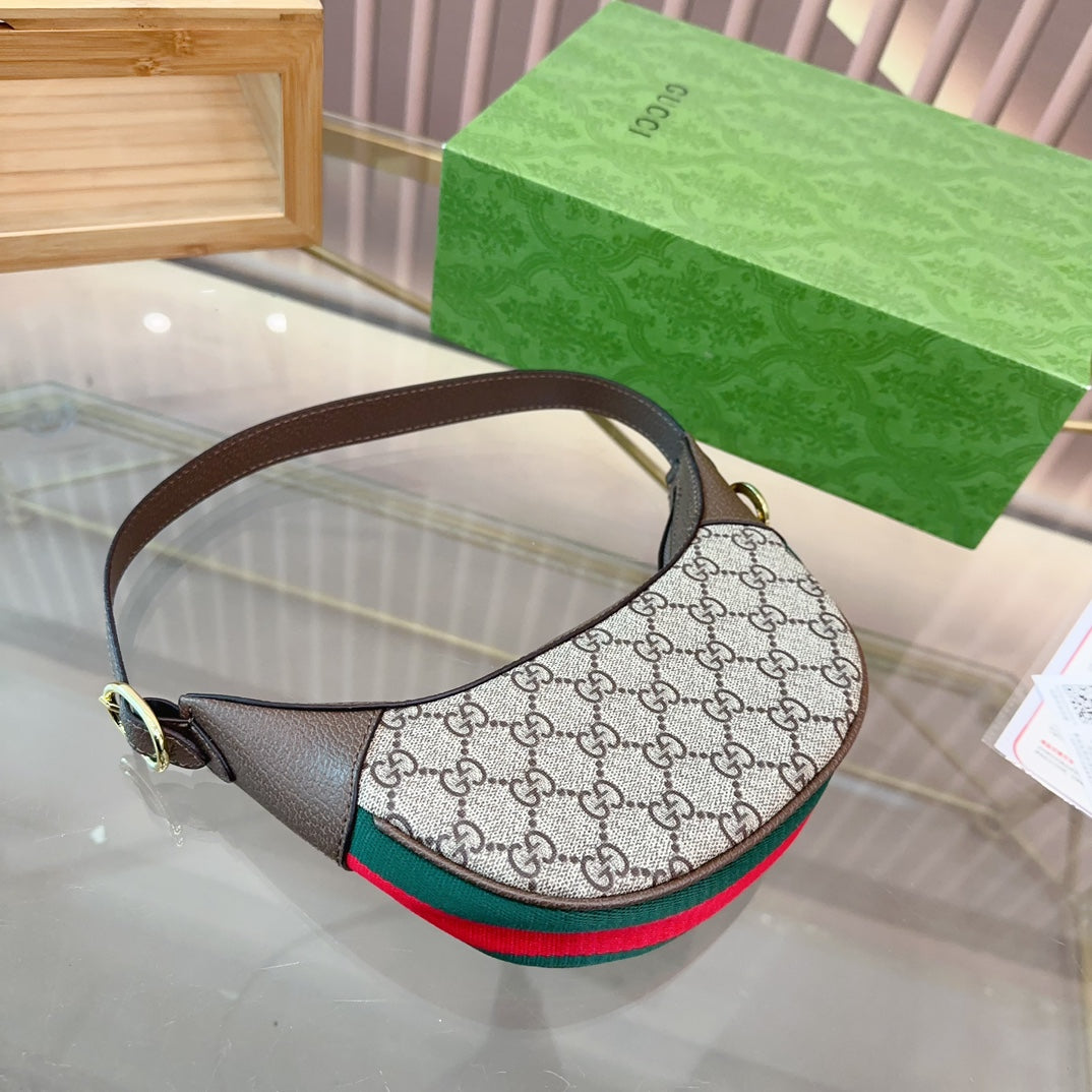 GUCCI-815