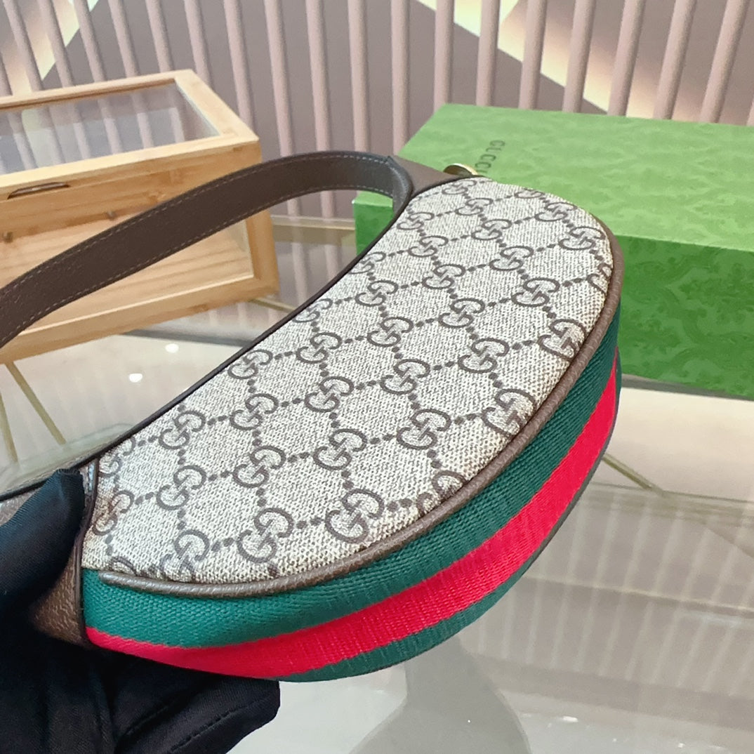 GUCCI-815