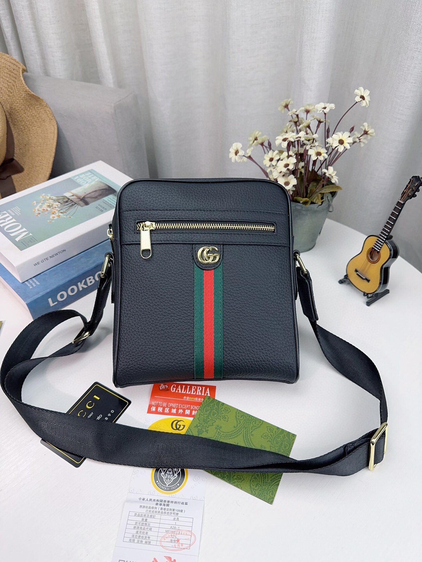 GUCCI-864