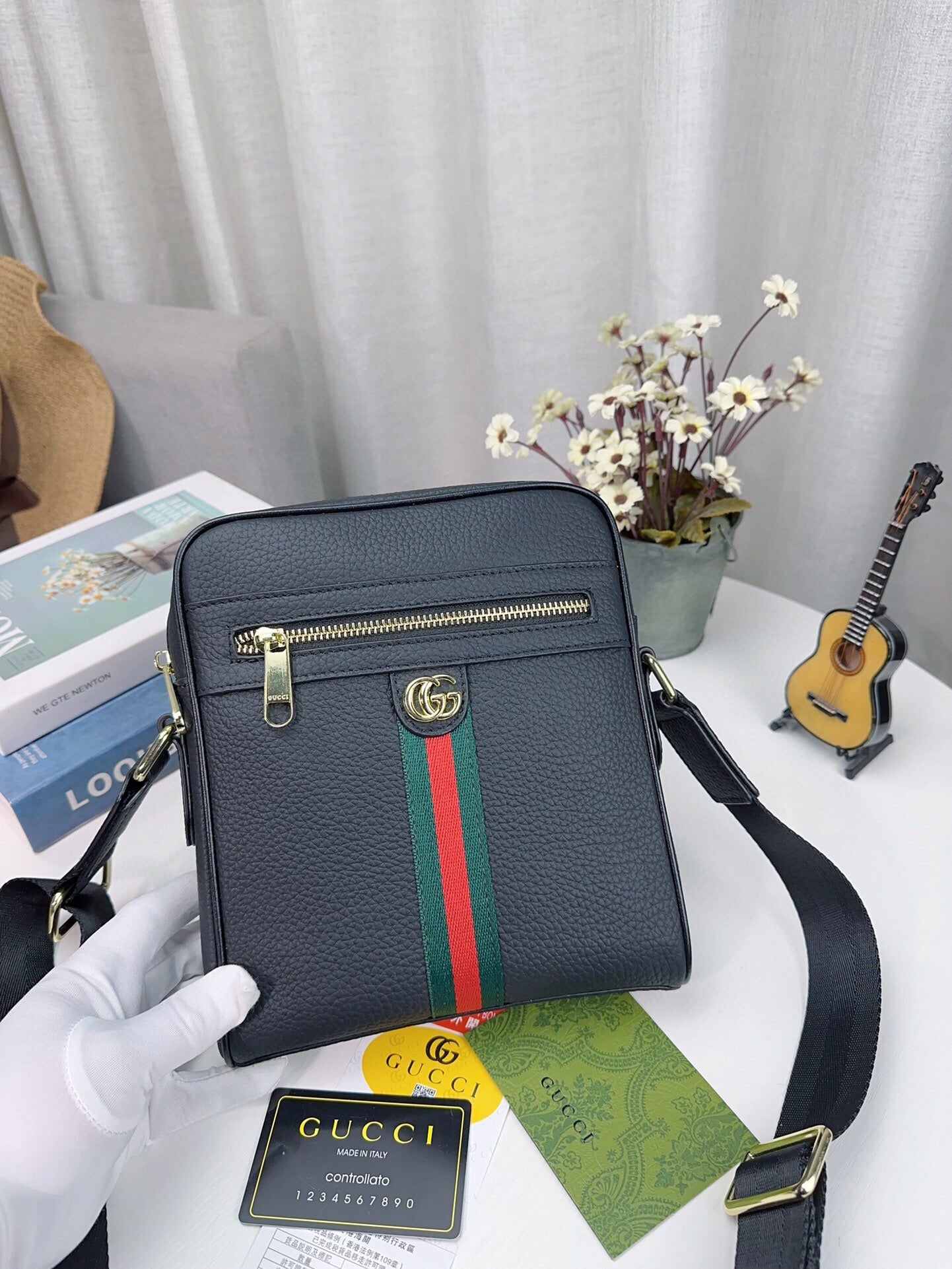 GUCCI-864