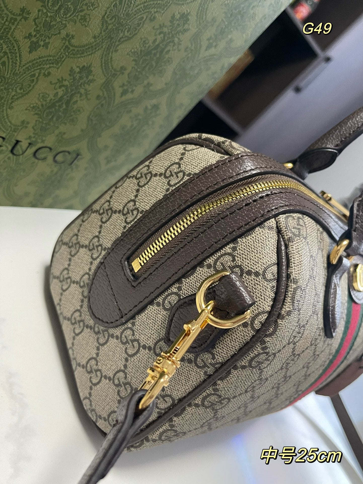 GUCCI-979