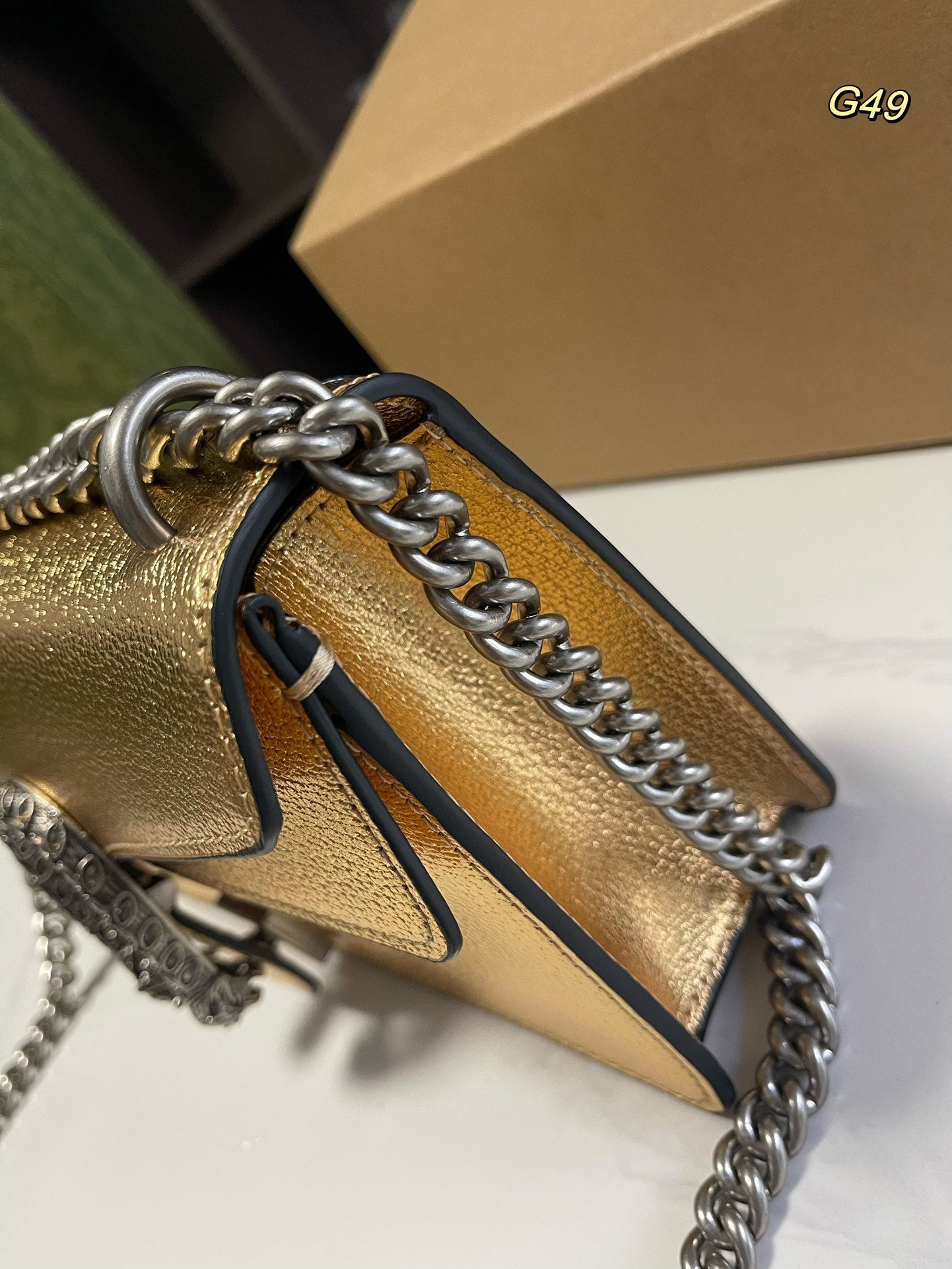 GUCCI-1095