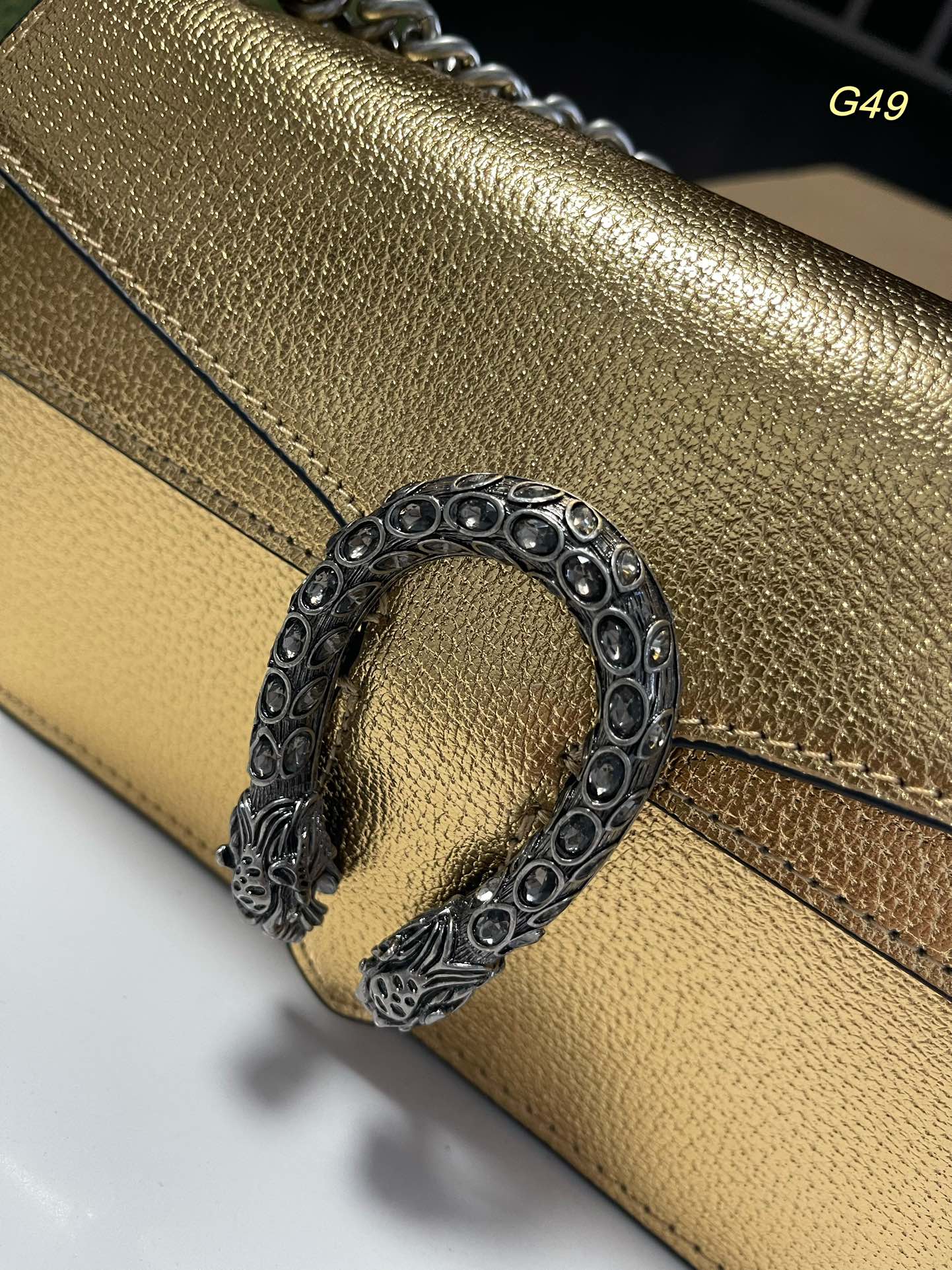 GUCCI-1095