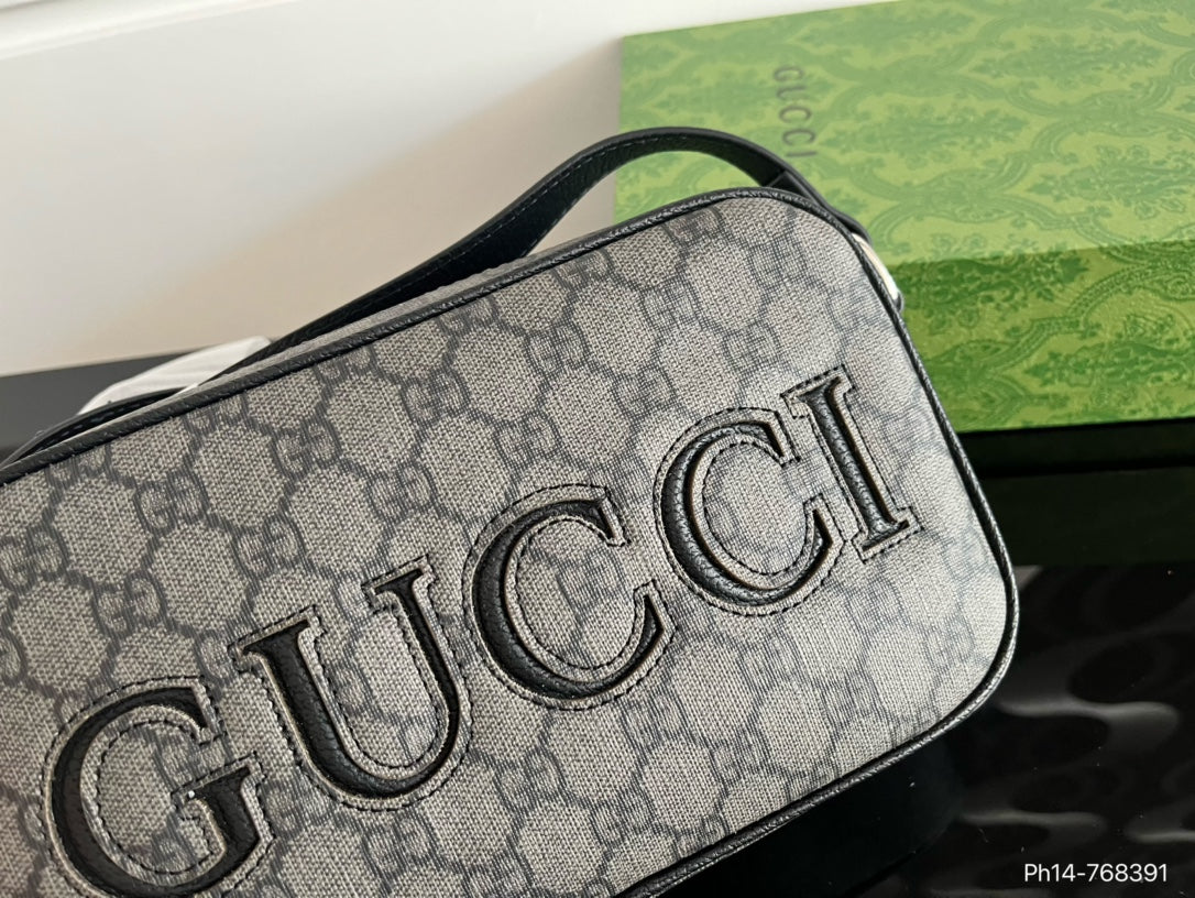 GUCCI-852