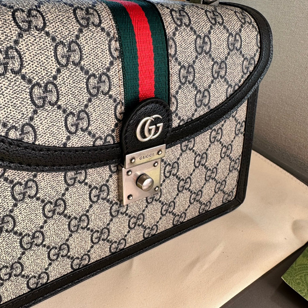 GUCCI-870