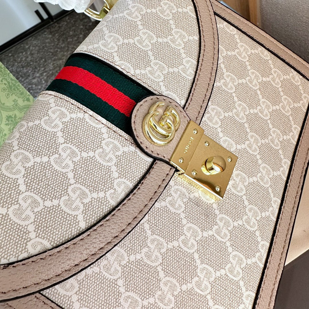 GUCCI-870
