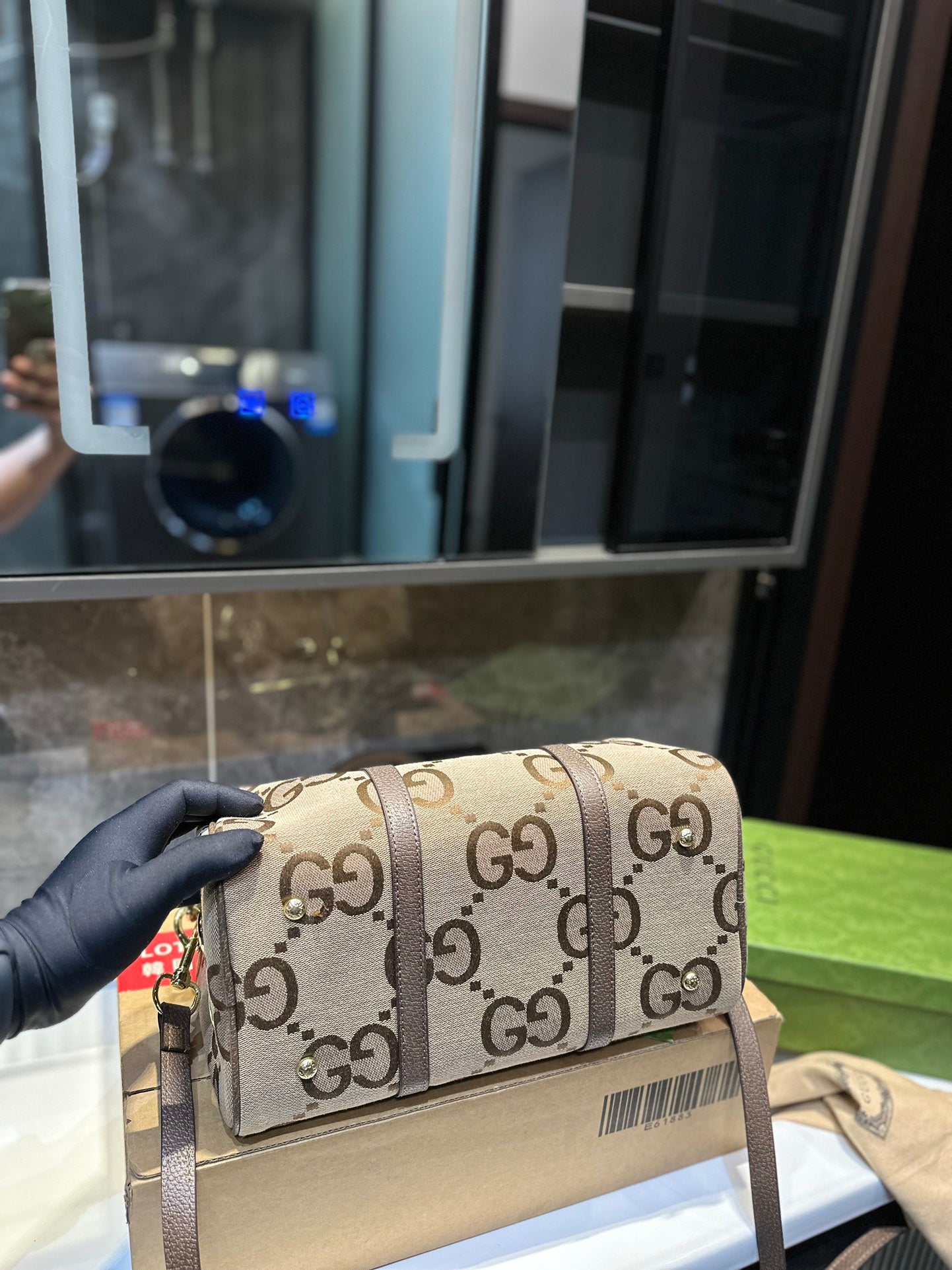 GUCCI-862
