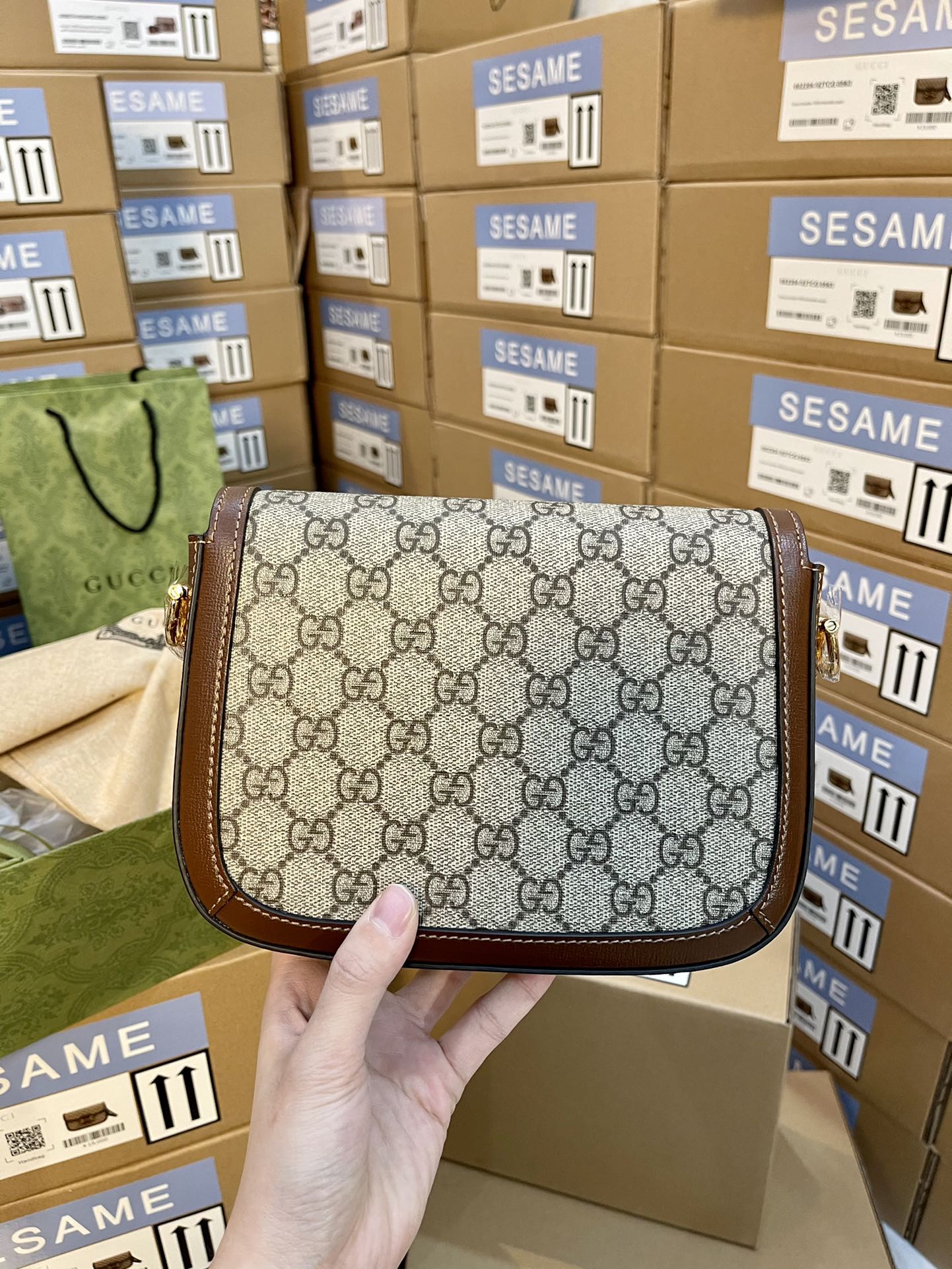 GUCCI-974
