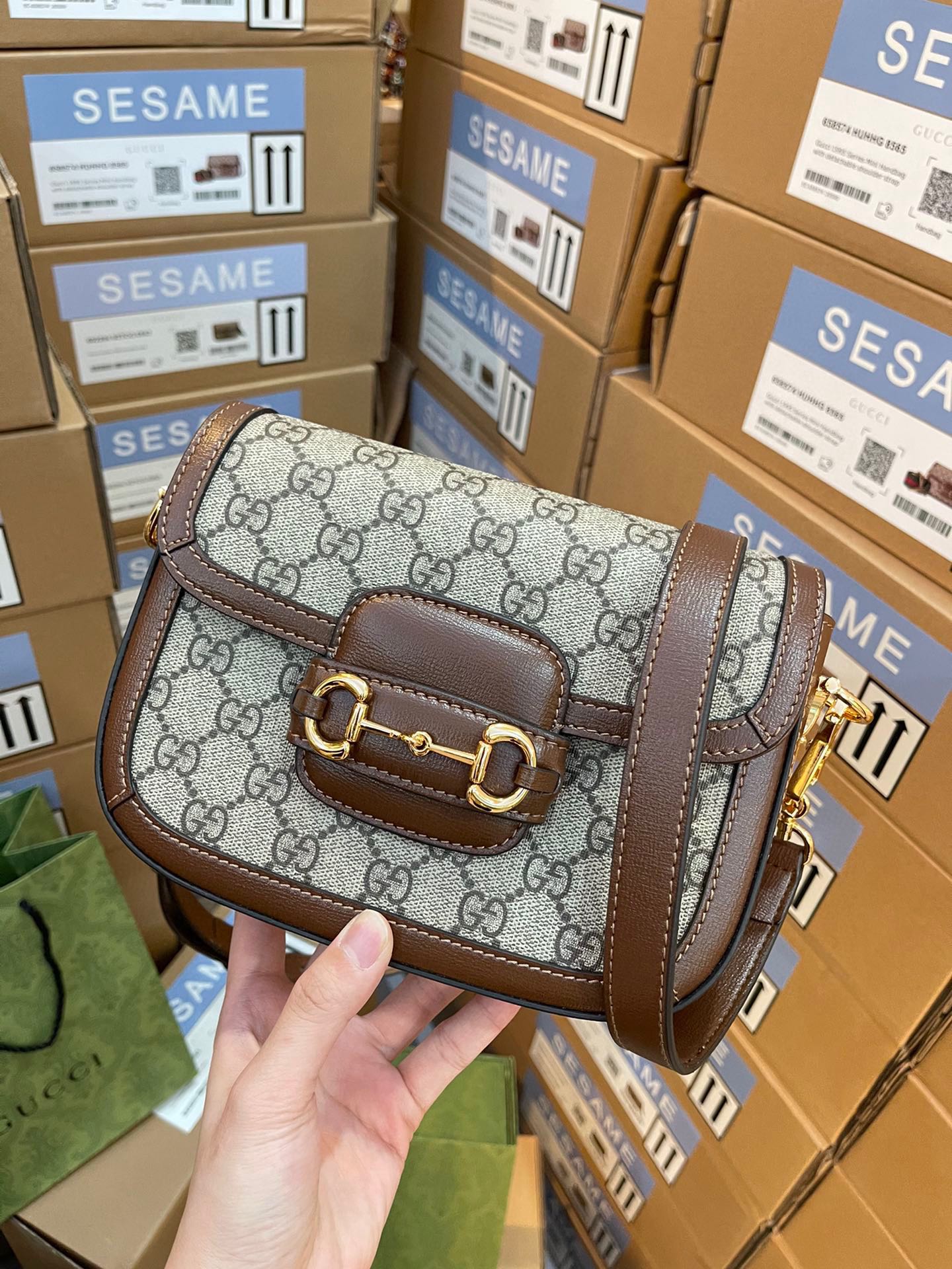GUCCI-974