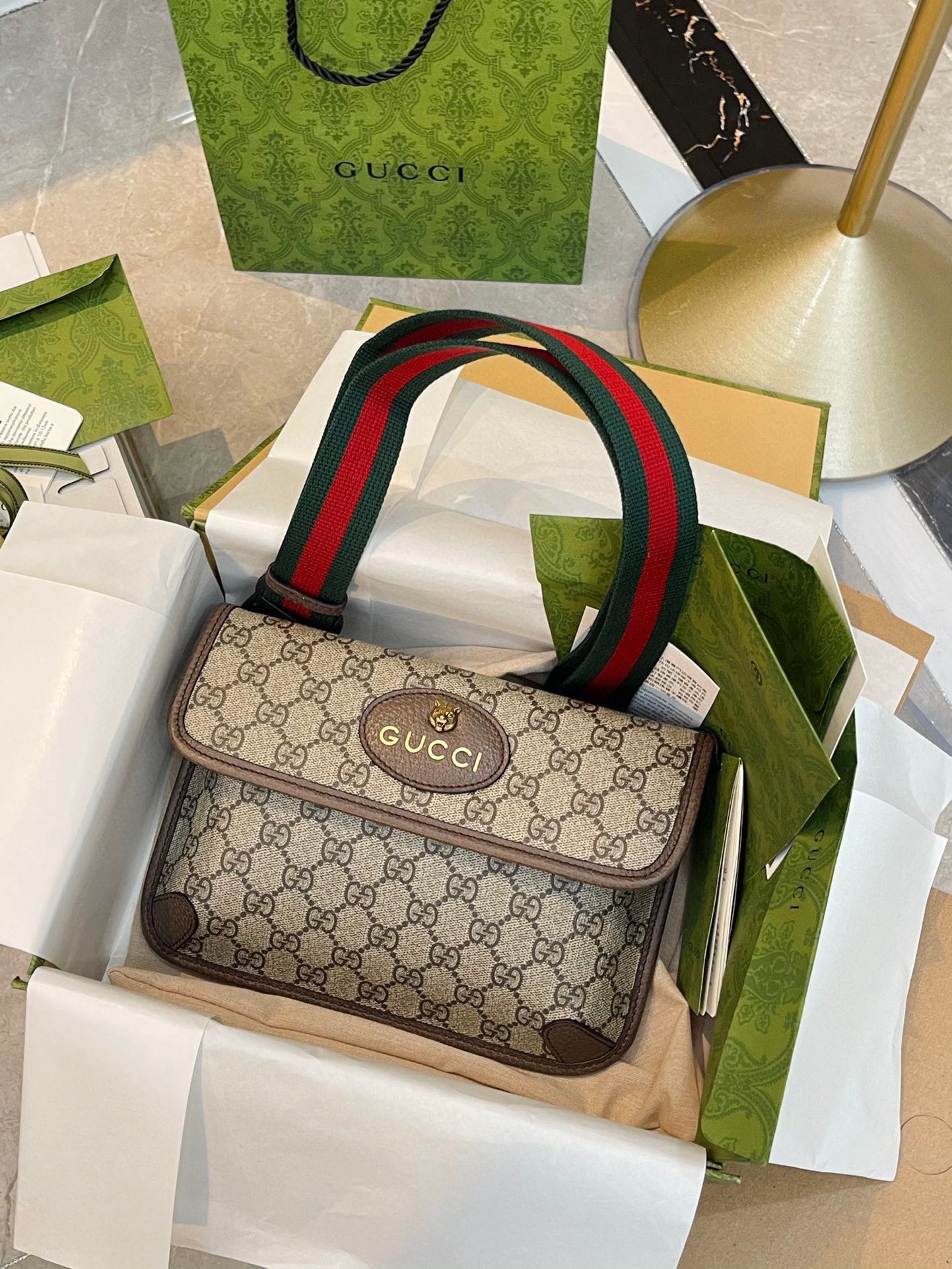 GUCCI-876