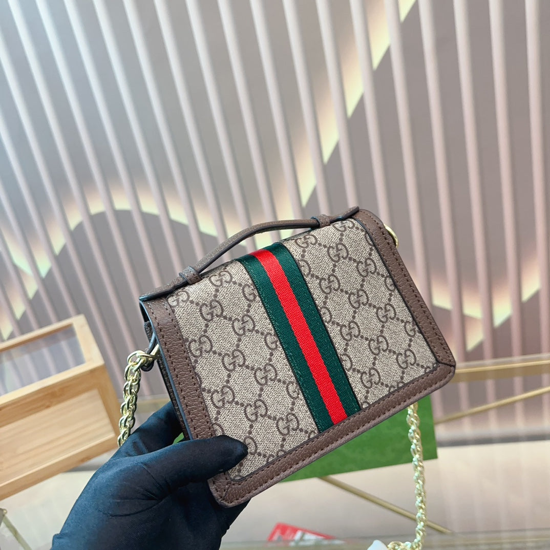 GUCCI-831