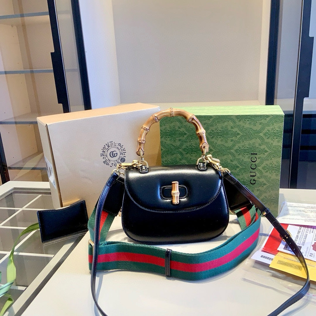 GUCCI-1098