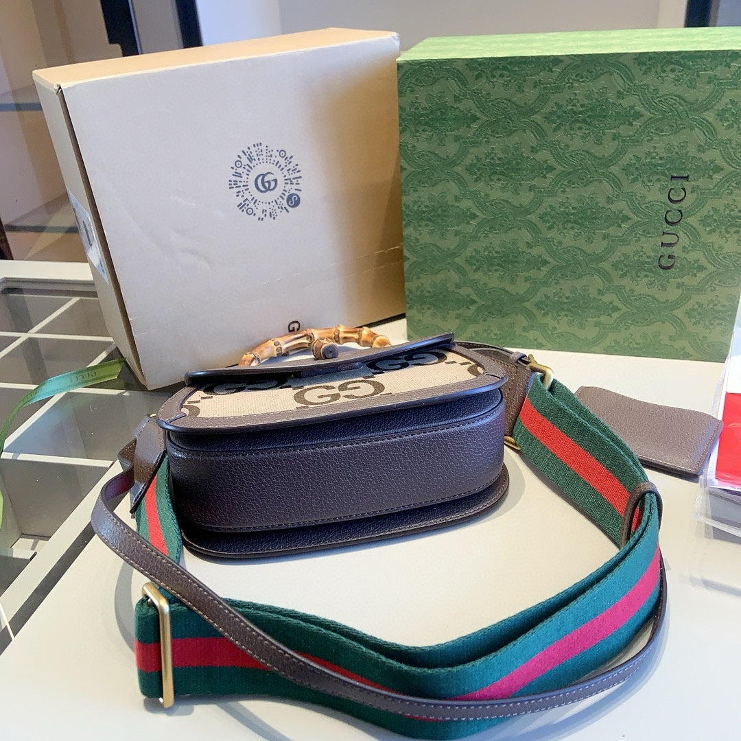 GUCCI-1100
