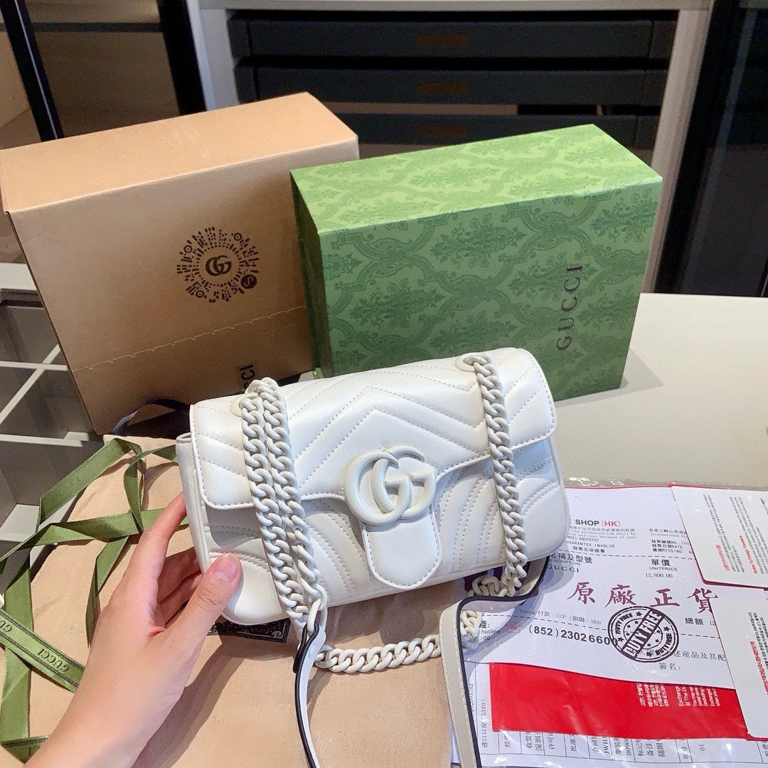 GUCCI-977