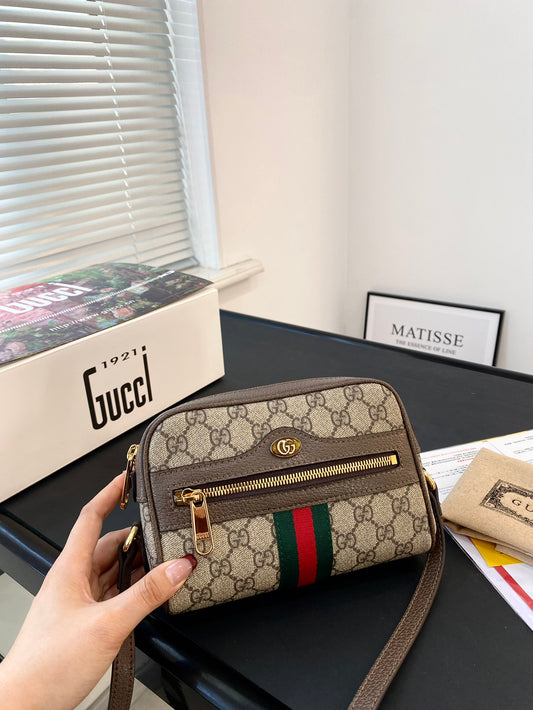 GUCCI-899
