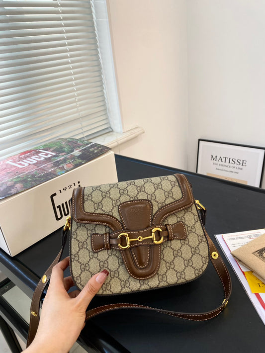 GUCCI-907