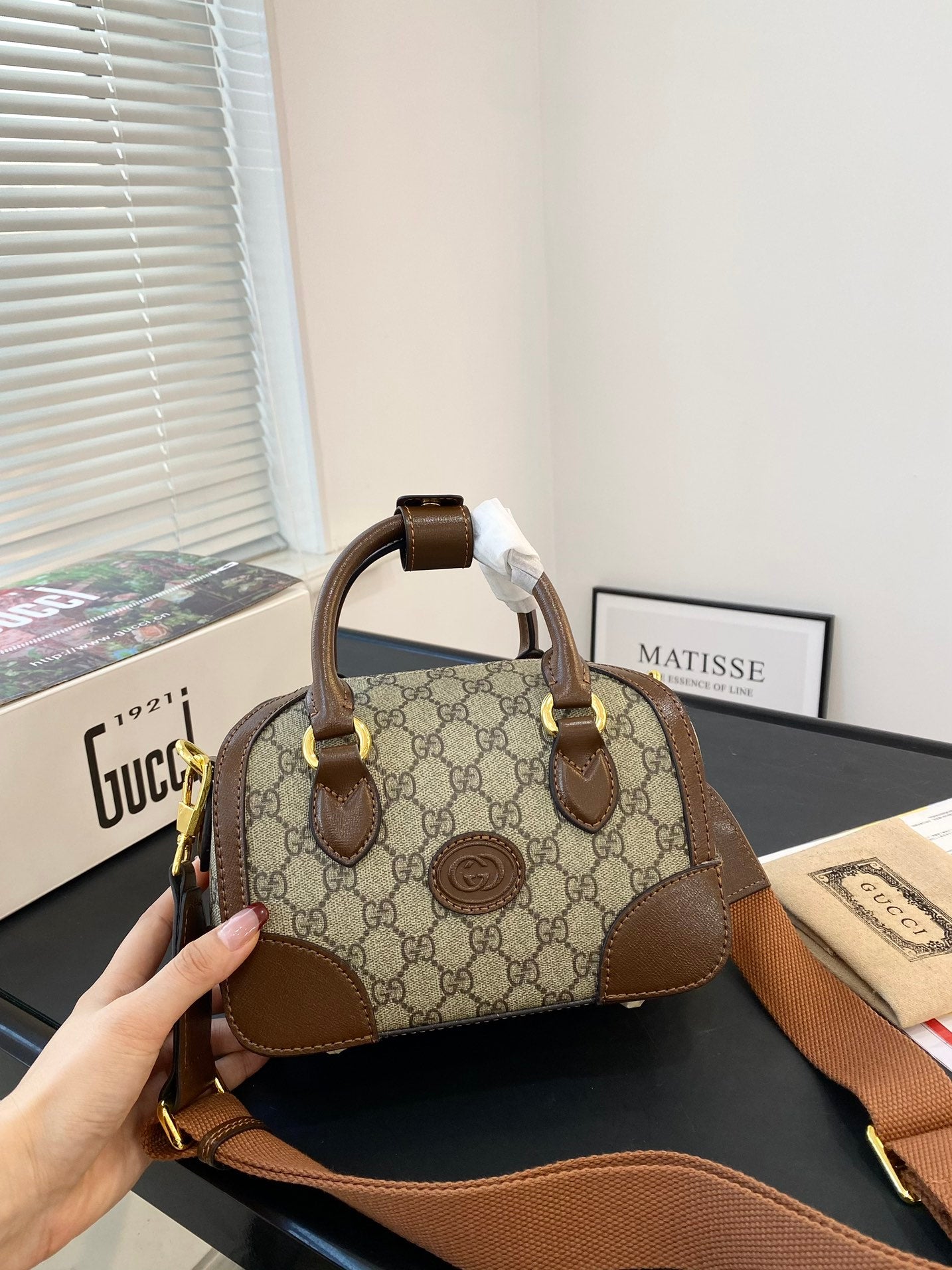 GUCCI-962