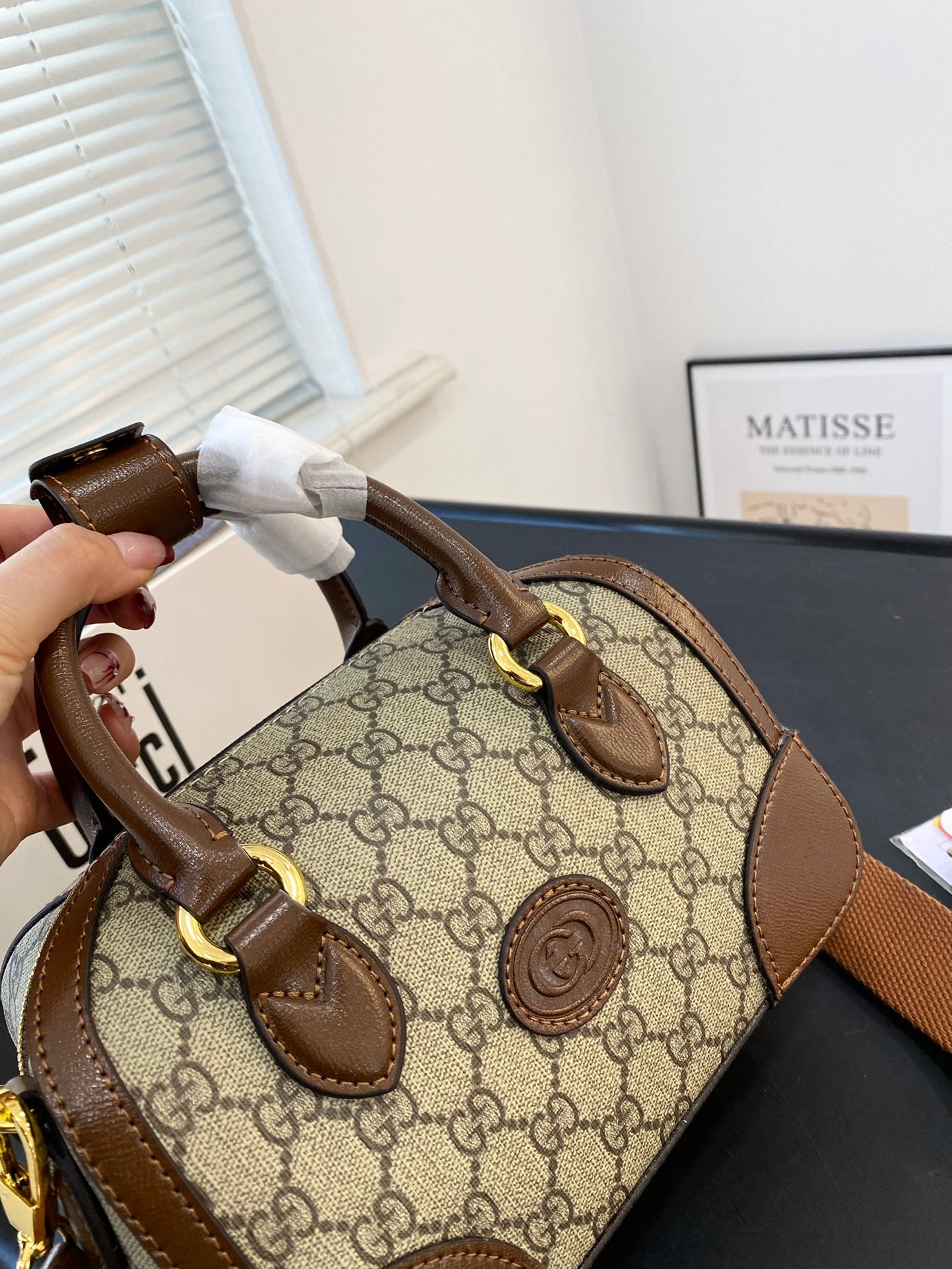 GUCCI-962