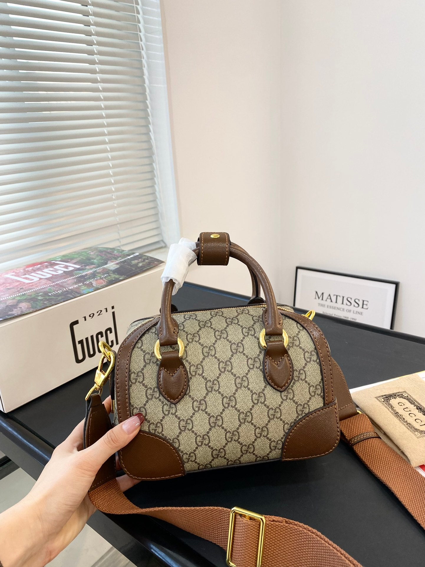 GUCCI-962