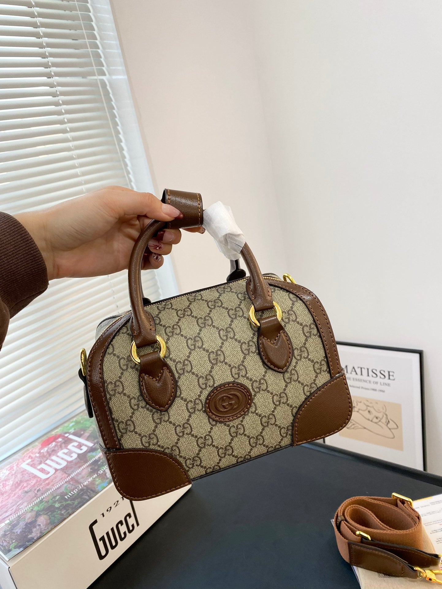 GUCCI-962