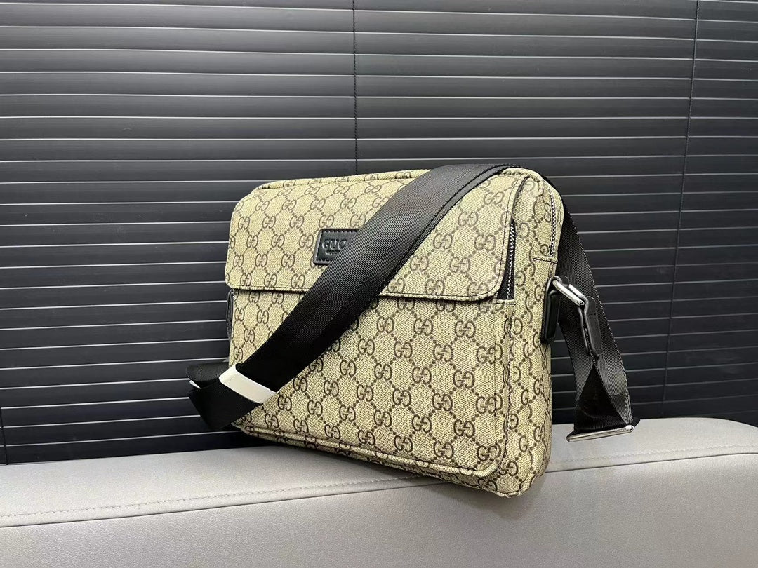 GUCCI-835