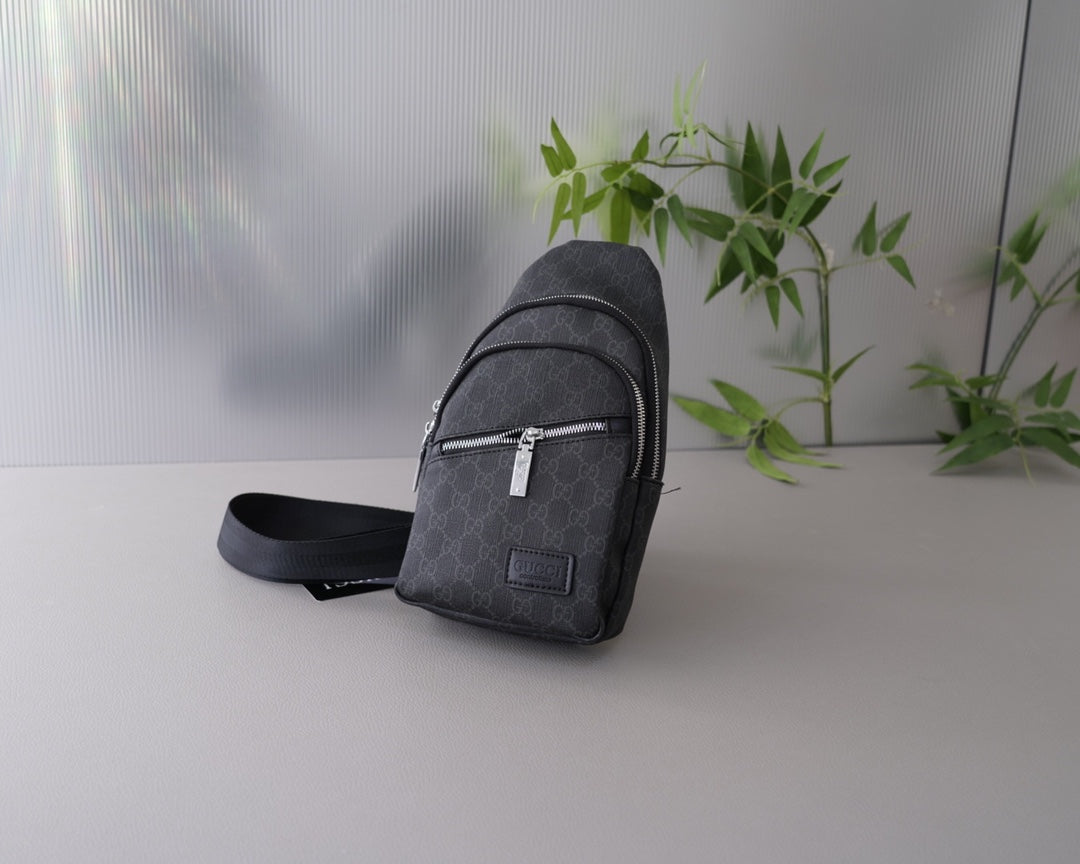 GUCCI-784