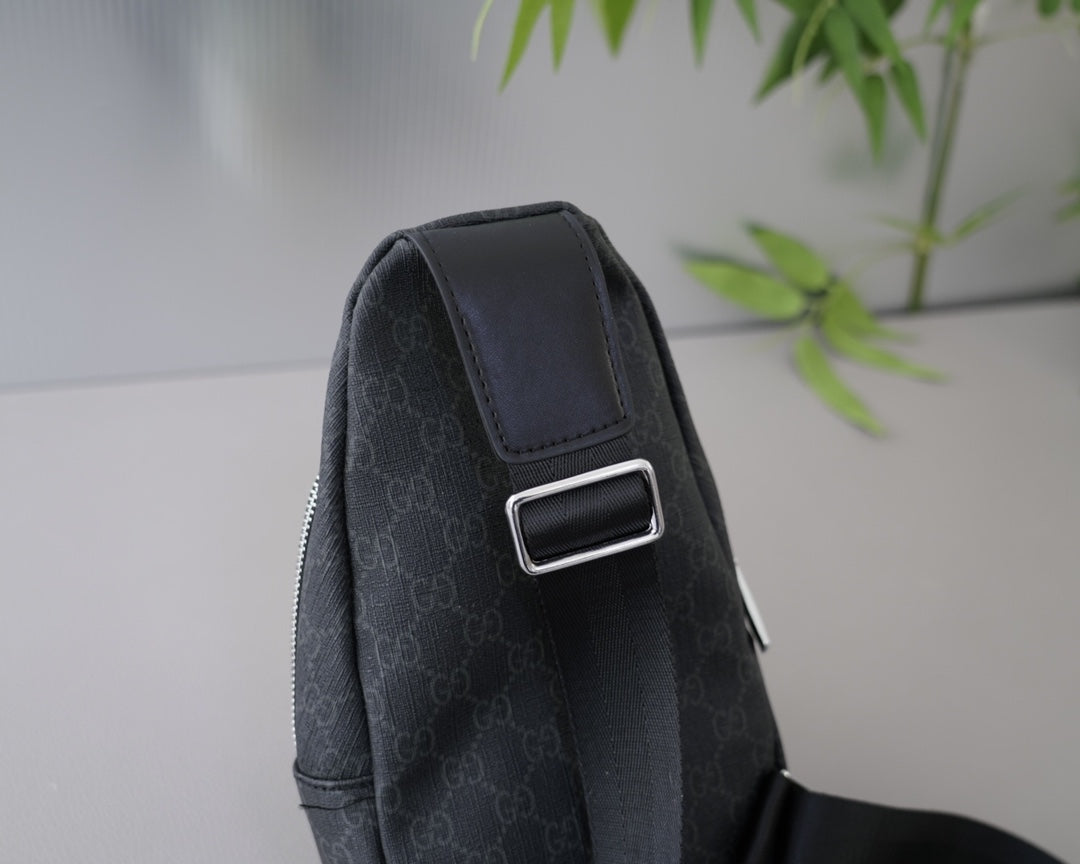 GUCCI-784