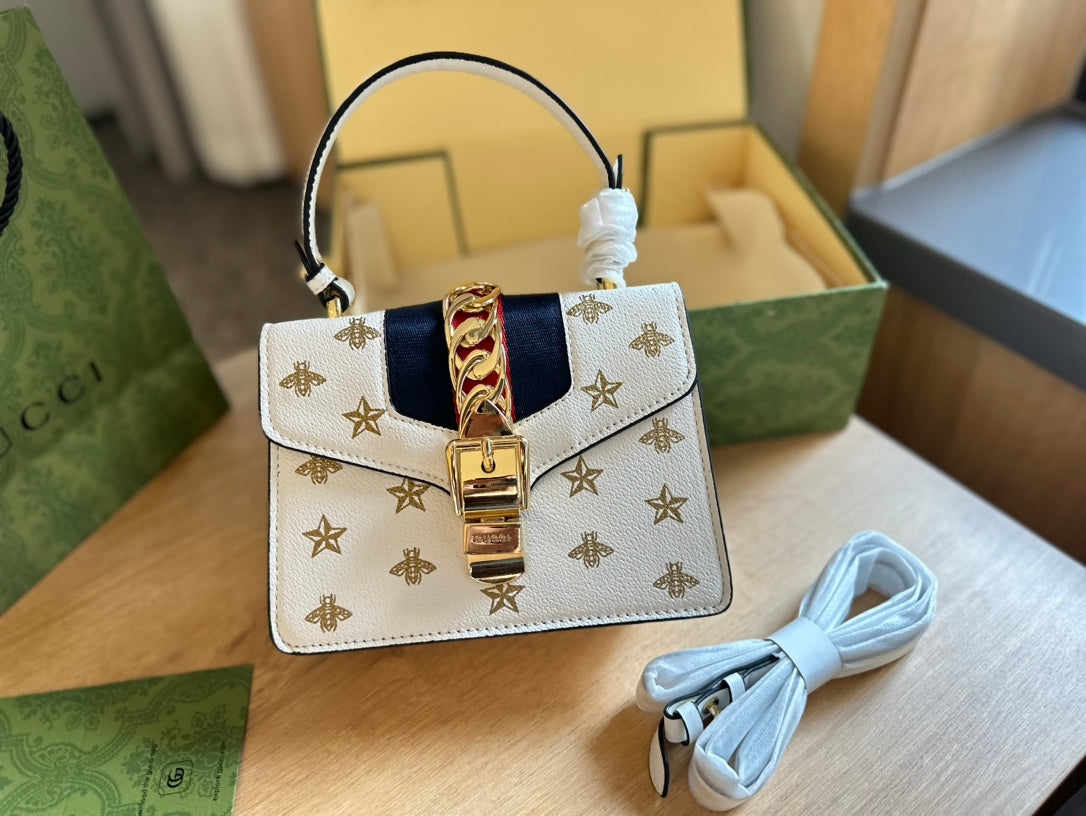 GUCCI-895