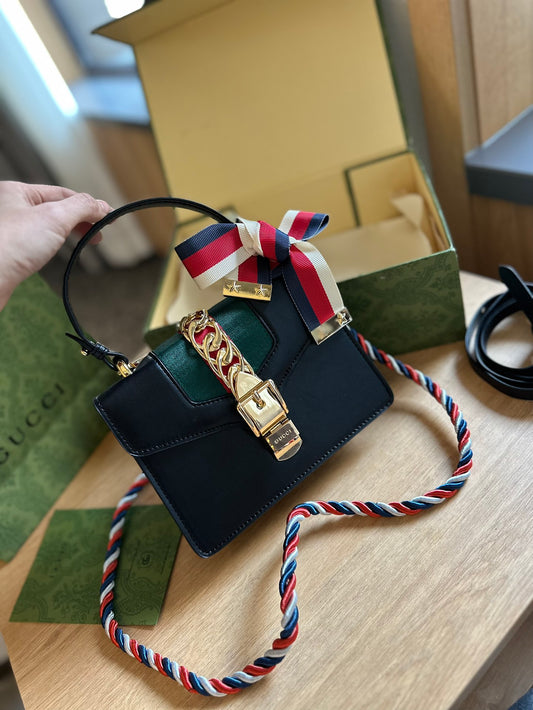 GUCCI-898